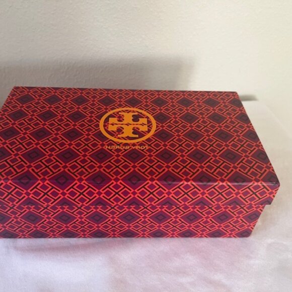 Tory Burch Women's Gigi Pointed Toe Flats - Picture 9 of 9